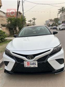 تۆیۆتا کامری